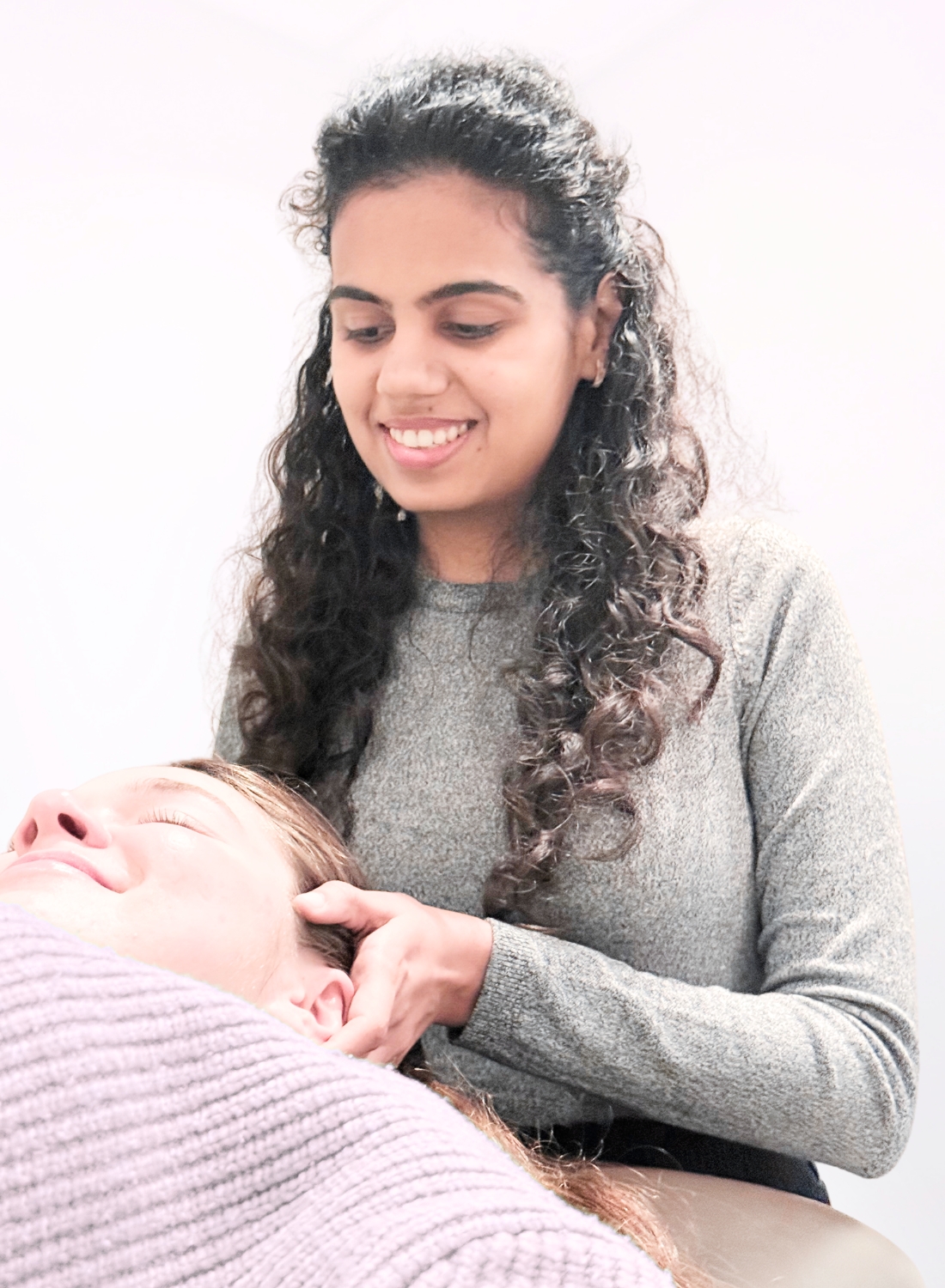 Forge Health Burnaby Physiotherapy Physiotherapist Hetvi Chheda ICBC WCB Worksafe Neck Forge Health Burnaby Physiotherapy Physiotherapist Hetvi Chheda ICBC WCB Worksafe Neck