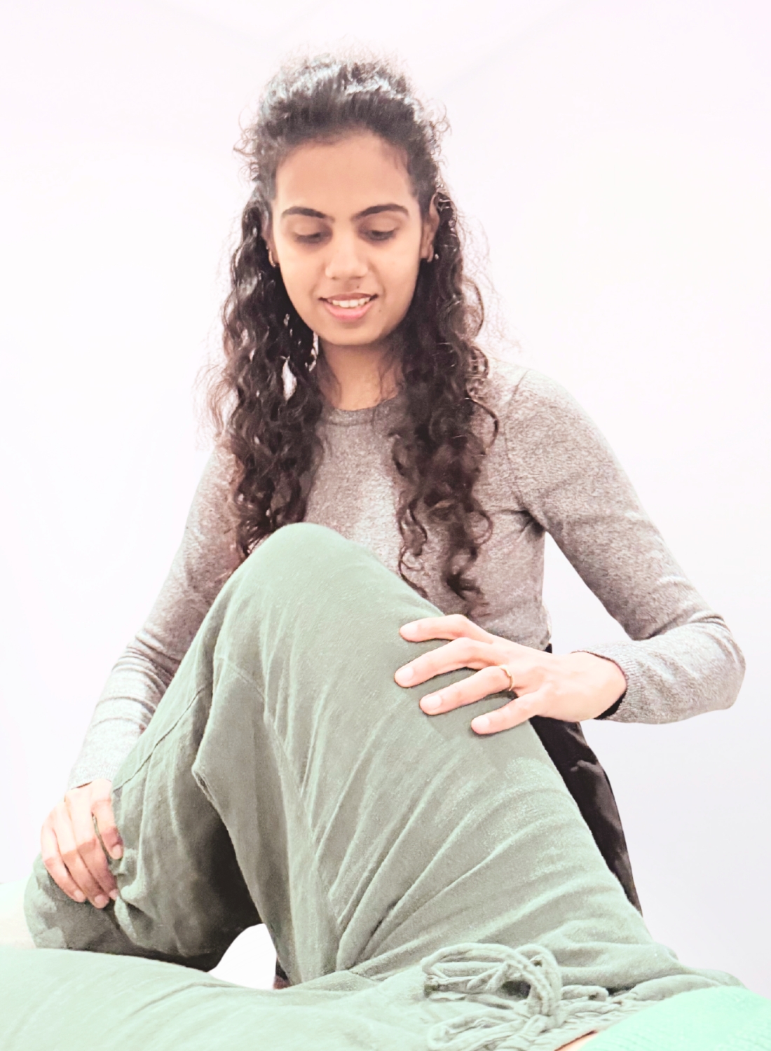 forge-health-hetvi-chheda-burnaby-physiotherapist-physiotherapy-icbc-wcb-orthopedic-surgery